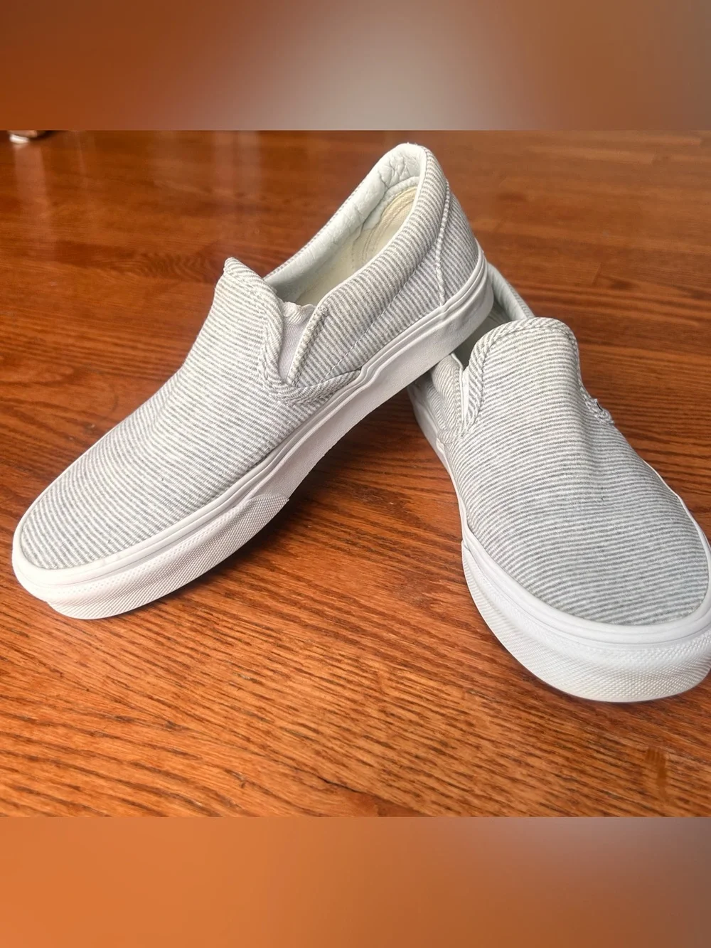 Women Slip-On Off The Wall Vans Canvas Shoes in Light Gray & White Stripes